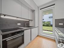 Prodej bytu 2+kk, Praha - Hrdlořezy, Mezilehlá, 53 m2