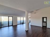 Pronájem kanceláře, Benešov, 130 m2