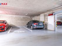 Pronájem garážového stání, Praha - Vysočany, Čerpadlová, 15 m2