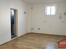 Prodej bytu 2+kk, Nupaky, 94 m2