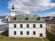 Prodej kanceláře, Velké Meziříčí, Náměstí, 107699 m2