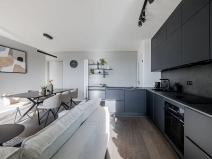 Prodej bytu 5+kk, Praha - Hostavice, Českobrodská, 119 m2