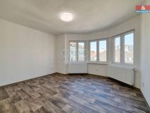 Prodej bytu 4+1, Cheb, Májová, 121 m2