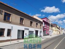 Prodej činžovního domu, Praha - Kobylisy, Klapkova, 800 m2