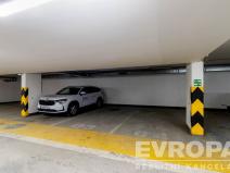 Prodej garážového stání, Praha, Karlovarská, 14 m2