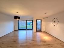 Prodej rodinného domu, Praha - Dolní Měcholupy, U svornosti, 154 m2