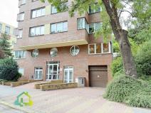 Prodej garáže, Praha - Košíře, Zahradníčkova, 18 m2