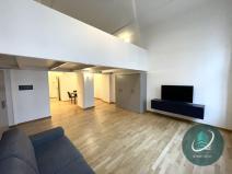 Pronájem bytu 1+kk, Praha - Karlín, Sokolovská, 97 m2