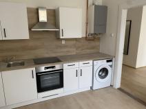 Prodej bytu 2+1, Mariánské Lázně, Hlavní třída, 74 m2