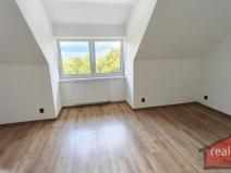 Prodej bytu 1+kk, Nupaky, Nupacká, 38 m2