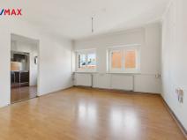 Prodej bytu 4+1, Karlovy Vary, Bulharská, 130 m2