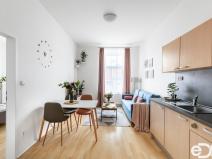 Prodej bytu 2+kk, Praha, Spojovací, 50 m2
