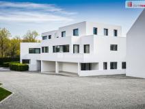 Prodej komerčního pozemku, Praha - Háje, Mirošovská, 665 m2