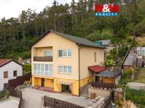 Prodej rodinného domu, Králův Dvůr, Na Stráni, 277 m2