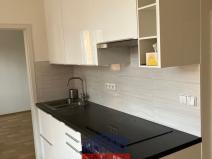 Pronájem bytu 3+1, České Budějovice, Lidická tř., 68 m2