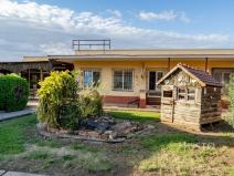 Prodej komerční nemovitosti, Třebíz, 192 m2