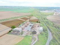 Prodej komerčního pozemku, Hoštka, 43932 m2