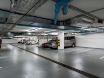 Pronájem garážového stání, Praha - Libeň, Kurta Konráda, 18 m2