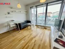 Pronájem bytu 1+kk, Praha - Vinohrady, Korunní, 42 m2