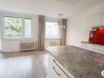 Pronájem bytu 3+kk, Praha, Mlékárenská, 81 m2