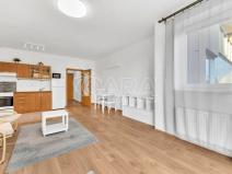 Pronájem bytu 1+kk, Praha - Kyje, Sicherova, 38 m2