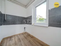 Prodej bytu 2+1, Dolní Lhota, K nádraží, 90 m2