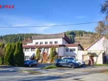 Prodej ubytování, Velké Karlovice, 1770 m2