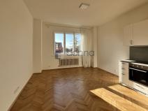 Pronájem bytu 2+kk, Praha - Vinohrady, Šrobárova, 47 m2