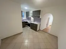 Pronájem bytu 3+1, Praha - Strašnice, Věšínova, 65 m2