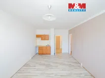 Pronájem bytu 1+kk, Praha - Hlubočepy, Pivcova, 29 m2