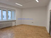 Pronájem kanceláře, Hradec Králové - Pražské Předměstí, S. K. Neumanna, 31 m2