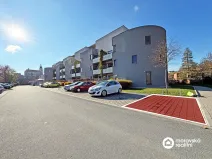 Pronájem garážového stání, Oslavany, náměstí 13. prosince, 15 m2