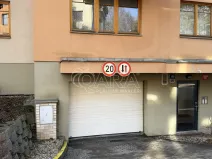 Pronájem garážového stání, Praha - Záběhlice, Podle náhonu, 18 m2