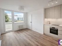 Pronájem bytu 2+kk, Praha, Hvězdova, 42 m2