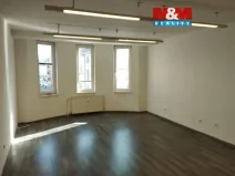 Pronájem kanceláře, Český Těšín, Hlavní třída, 35 m2
