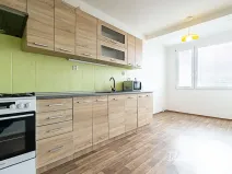 Pronájem bytu 3+1, Praha - Prosek, Vysočanská, 74 m2