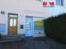 Pronájem obchodního prostoru, Chomutov, Št. kpt. Kouby, 36 m2