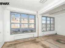 Pronájem obchodního prostoru, Zlín, třída Tomáše Bati, 25 m2