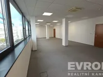 Pronájem kanceláře, Pardubice - Zelené Předměstí, třída Míru, 90 m2