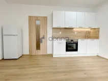 Pronájem bytu 1+kk, Praha, Mochovská, 30 m2