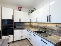 Prodej bytu 4+1, České Budějovice - České Budějovice 2, Prachatická, 80 m2