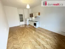 Pronájem bytu 1+kk, Praha - Smíchov, Moulíkova, 30 m2