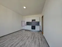 Pronájem bytu 2+kk, Jindřichův Hradec - Jindřichův Hradec III, sídliště Vajgar, 31 m2