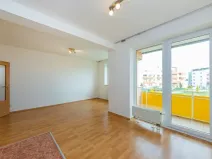 Pronájem bytu 1+kk, Praha - Kyje, Sicherova, 33 m2