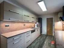 Prodej rodinného domu, 200 m2