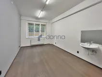Pronájem kanceláře, Praha, Šrobárova, 139 m2