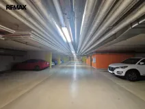 Pronájem garážového stání, Praha, Sluneční náměstí, 13 m2