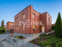 Pronájem bytu 3+kk, Zlín, Nad Ovčírnou III, 87 m2
