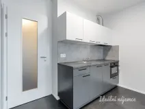 Pronájem bytu 1+kk, Praha - Vysočany, Poděbradská, 33 m2