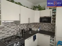 Pronájem bytu 2+1, Praha, Kamerunská, 54 m2